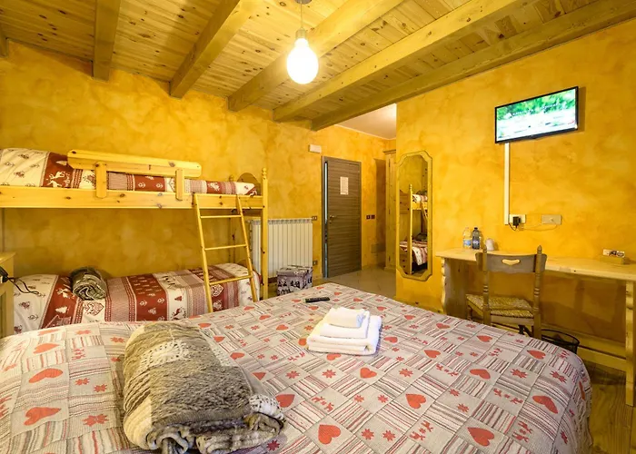 Del Contadino 3* سوندريو