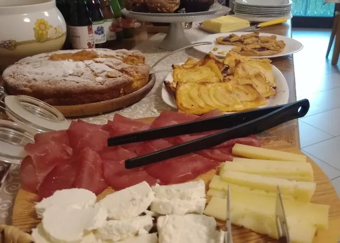 Del Contadino 3* سوندريو